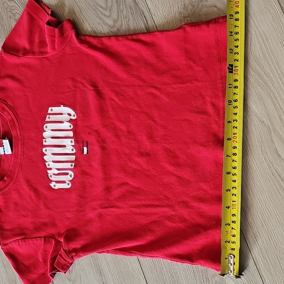 Y2K Tommy Hilfiger Short Length Red Logo T-Shirt, Medium - Picture 10 of 13